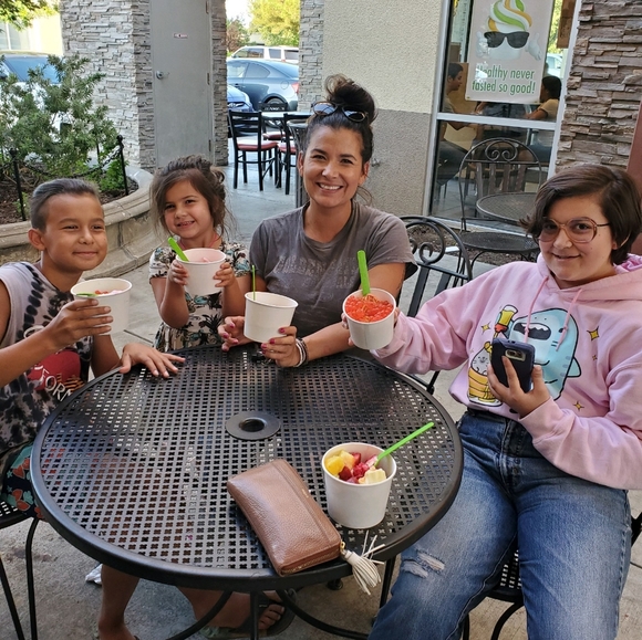 Meet your Posher, Kimberly - Picture 6 of 8